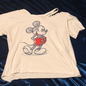 Off the shoulder T- Shirt